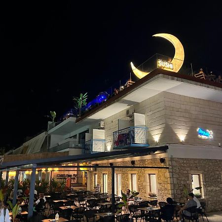 Las Nubes Rooms Himare Bagian luar foto